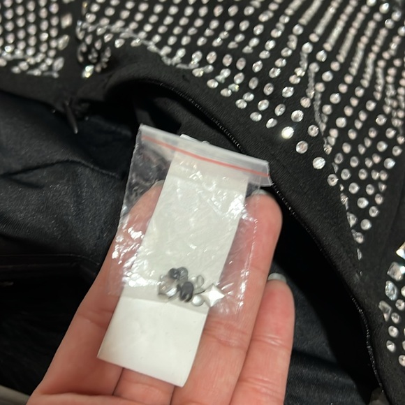 Feather bottom sparkly top cocktail dress - Picture 5 of 5